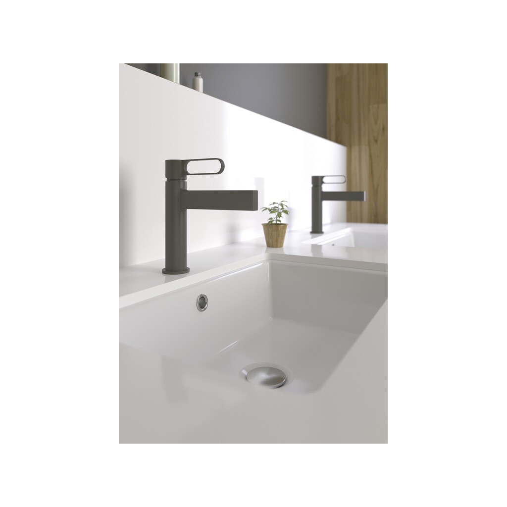 DIOR BASIN TAP